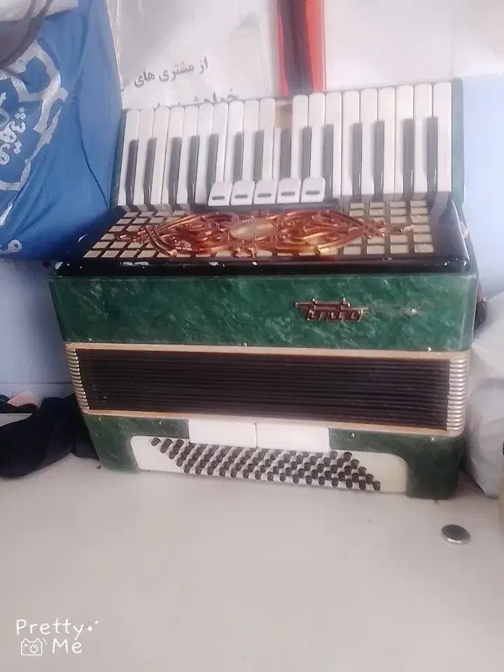 آکاردئون  روسی|پیانو، کیبورد، آکاردئون|تبریز, |دیوار