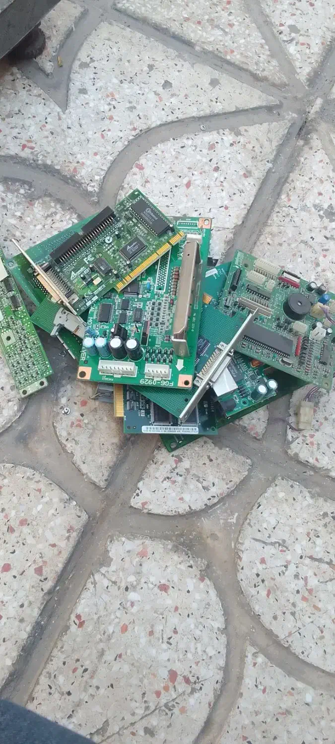 خریدار ضایعات خورده ریز انباری کتاب.|خدمات پیشه و مهارت|اراک, |دیوار