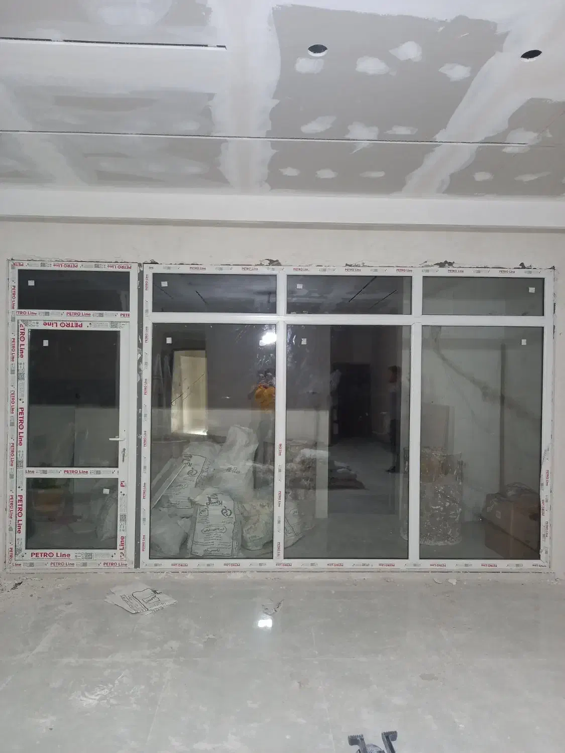 ساخت درب و پنجرهupvc|خدمات پیشه و مهارت|ساوه, |دیوار