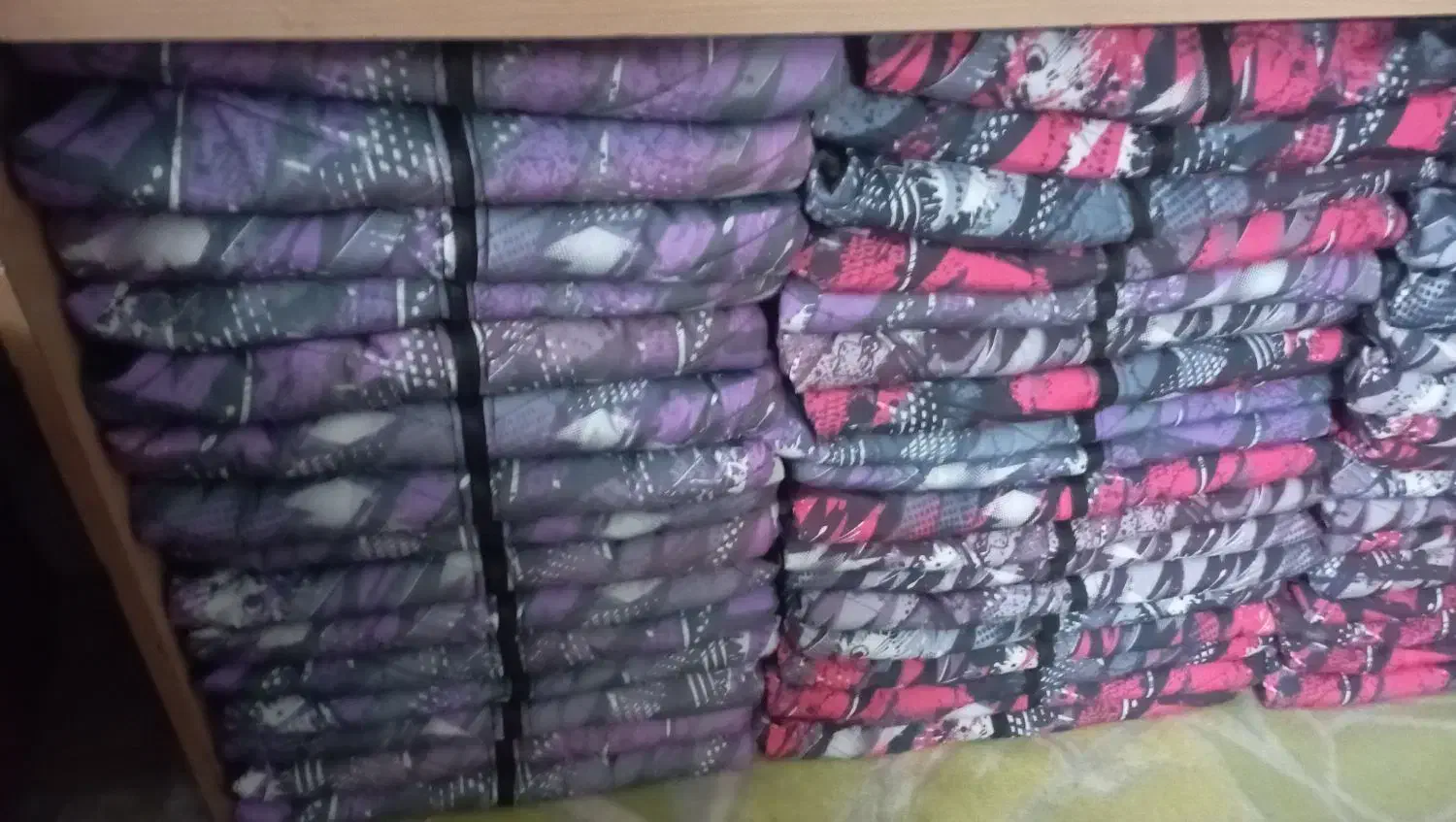 لباس|لباس|حمیدیا, |دیوار