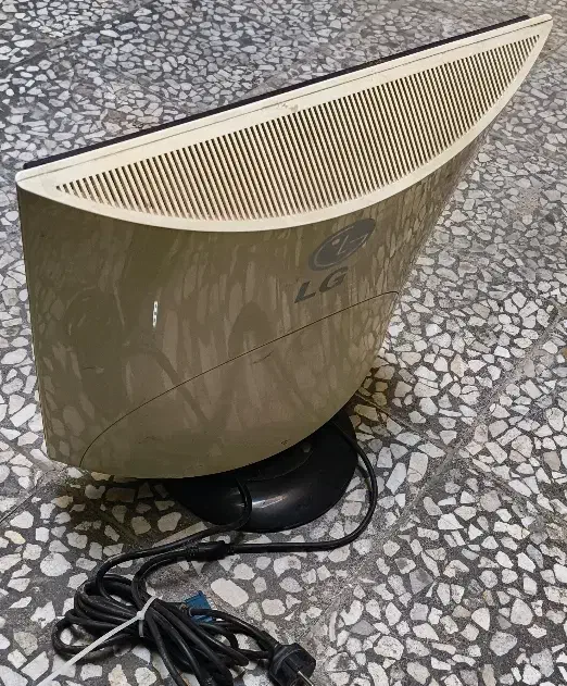 مانیتور LG|قطعات و لوازم جانبی رایانه|فردیس, سرحدی|دیوار