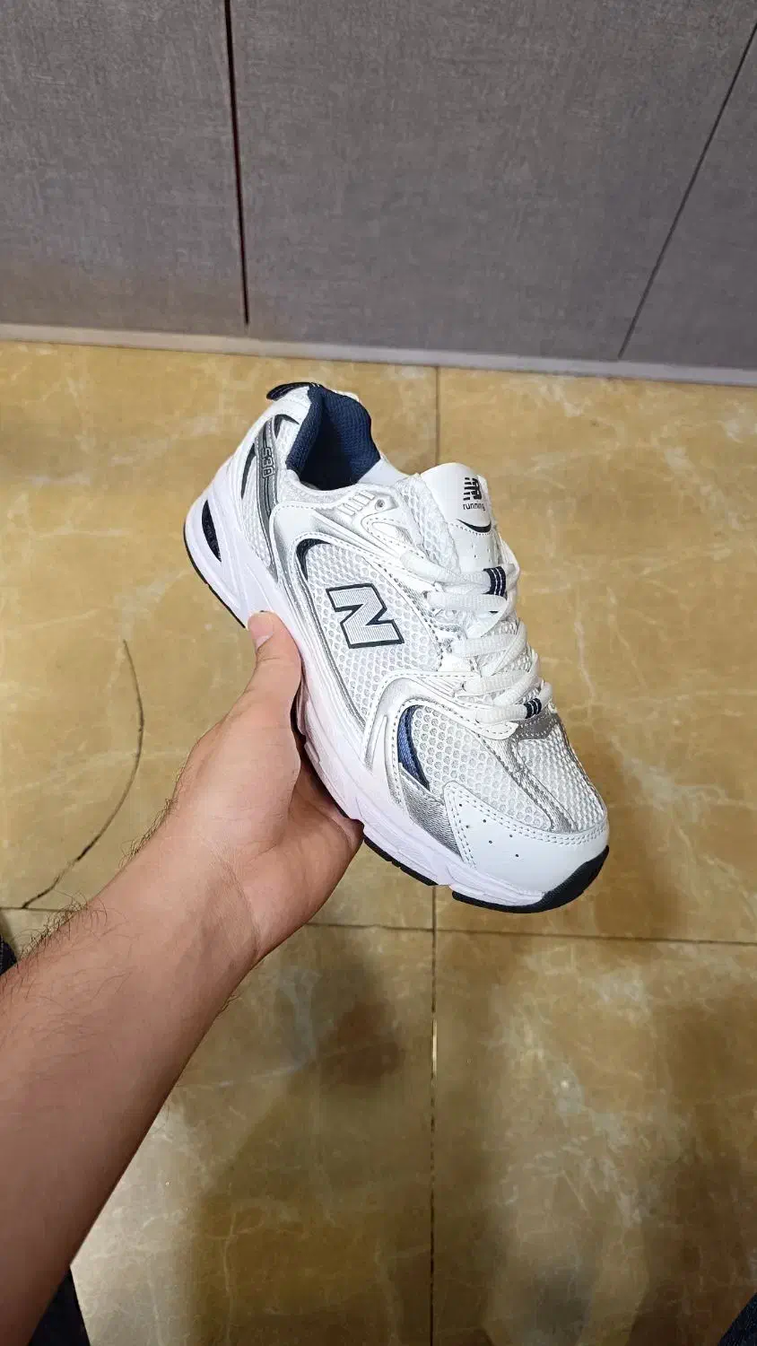 کتونی نیوبالانس ۵۳۰ New Balance سفید سرمه ای|کیف، کفش، کمربند|تهران, دهقان|دیوار