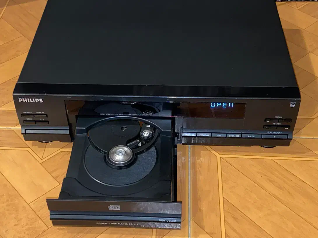 سی دی پلیر فیلیپس اروپایی|سیستم صوتی خانگی|تهران, چیتگر شمالی|دیوار