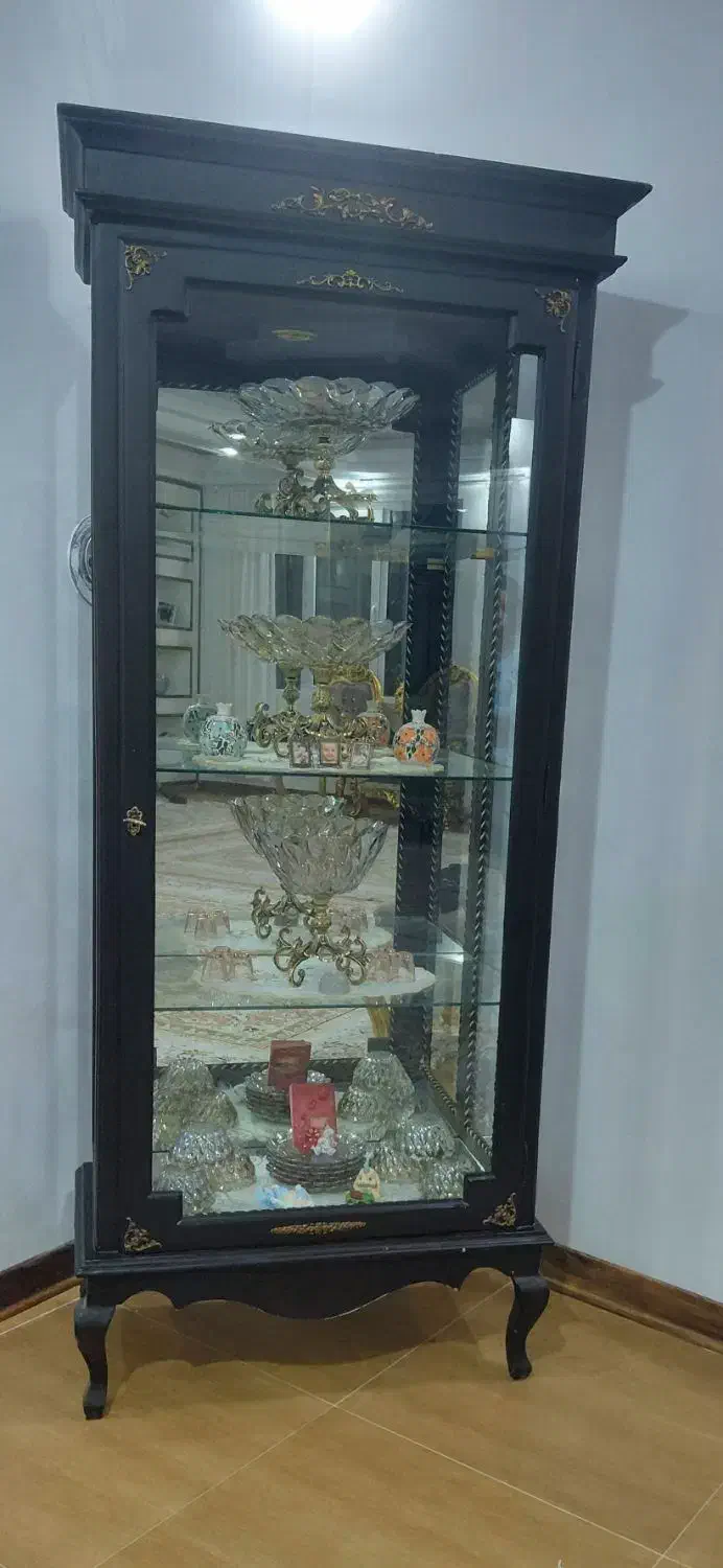 بوفه درحدنو شیک|بوفه، ویترین، کنسول|کرمانشاه, |دیوار