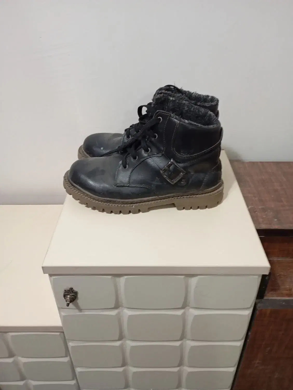 نیم پوت اسپرت|کیف، کفش، کمربند|قروه, |دیوار