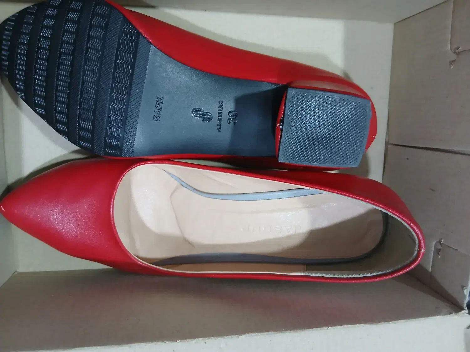 کفش مجلسی|کیف، کفش، کمربند|سقز, |دیوار