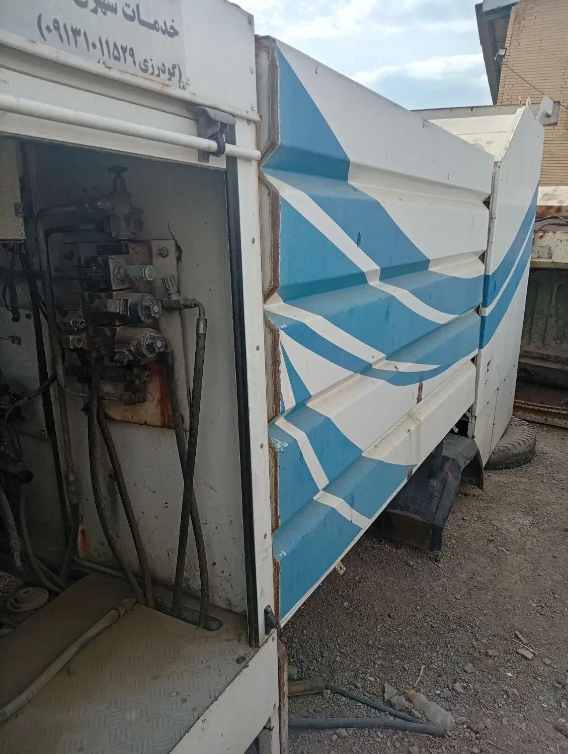 انواع اتاق زباله کش و جاروب وتریلی شهرداری|ماشینآلات صنعتی|فولادشهر, فولادشهر|دیوار