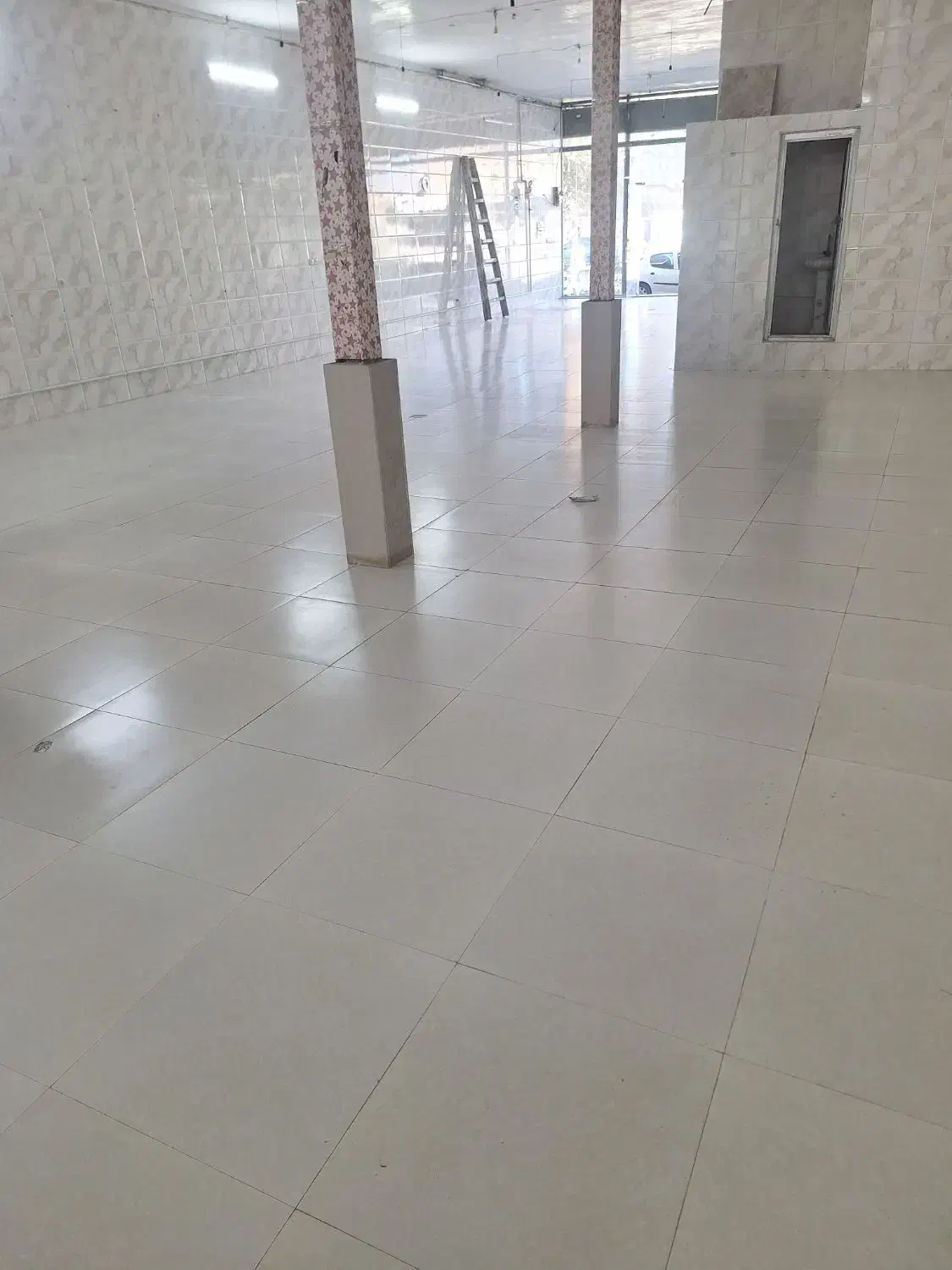 اجاره مغازه ۱۸۰متری بر خیابان اول راه اردکلو|اجارهٔ مغازه و غرفه|مرند, |دیوار