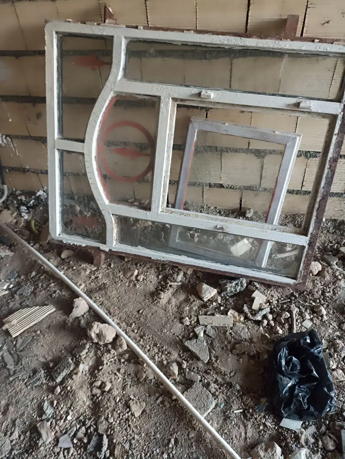 پنجره|مصالح و تجهیزات ساختمان|نورآباد, |دیوار