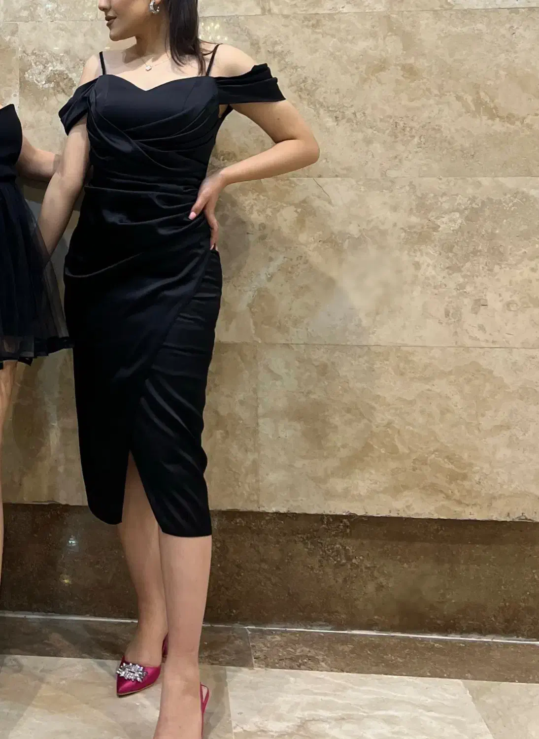 لباس شب|لباس|شهریار, شهریار|دیوار