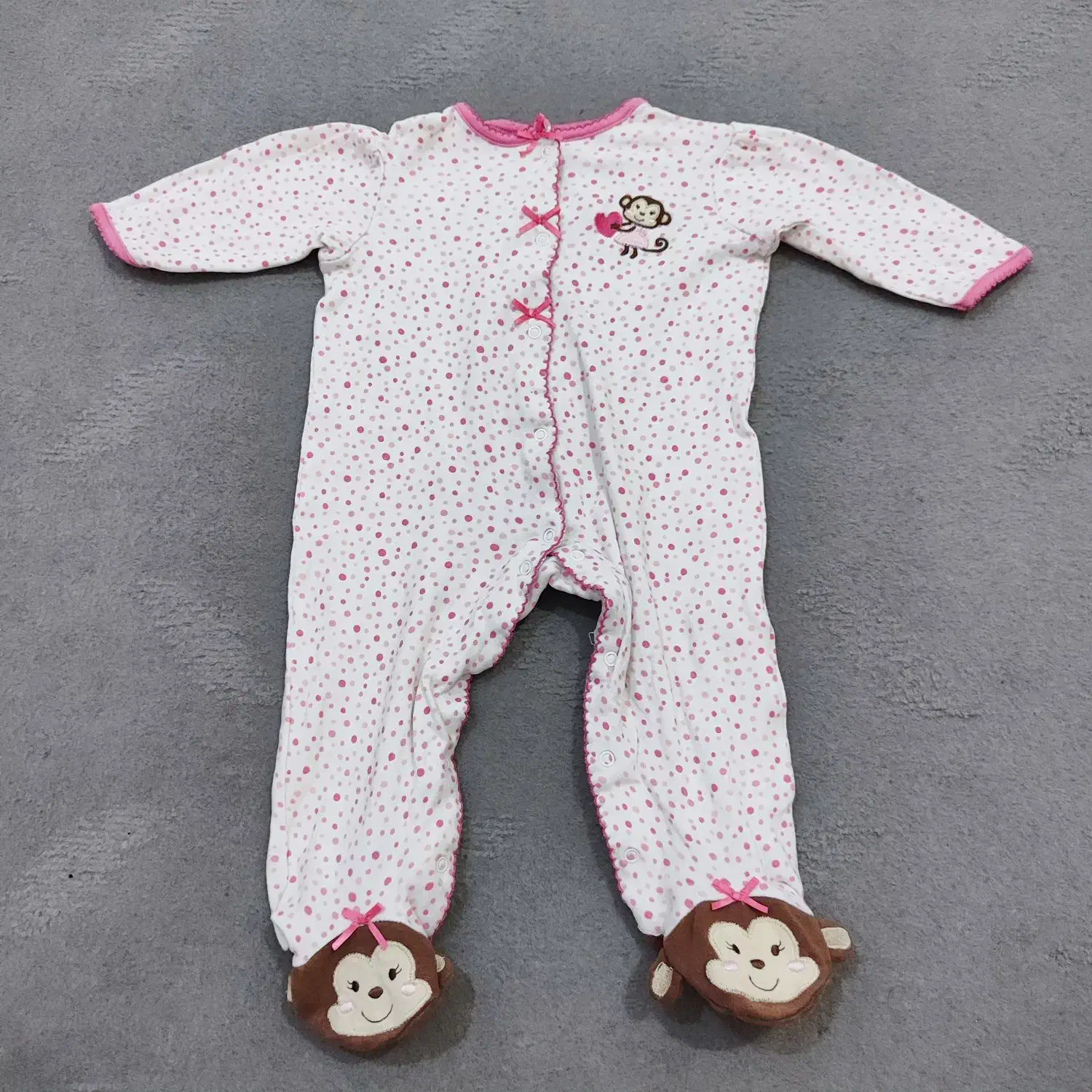 لباس نوزادی نو و بعضیا استفاده نشده|کفش و لباس بچه|زابل, |دیوار