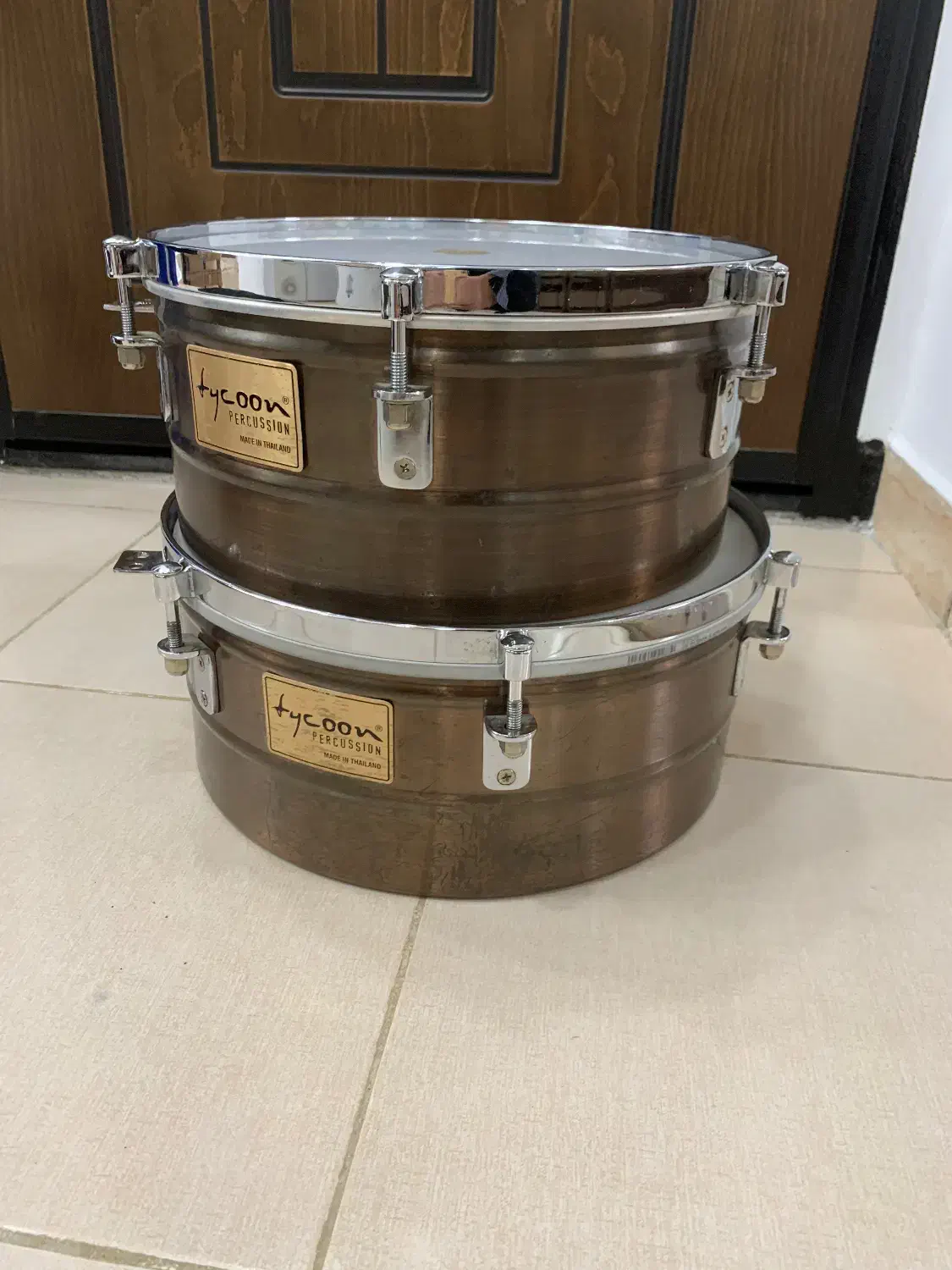 تیمبالس تایکون|درام و پرکاشن|صومعه‌سرا, |دیوار