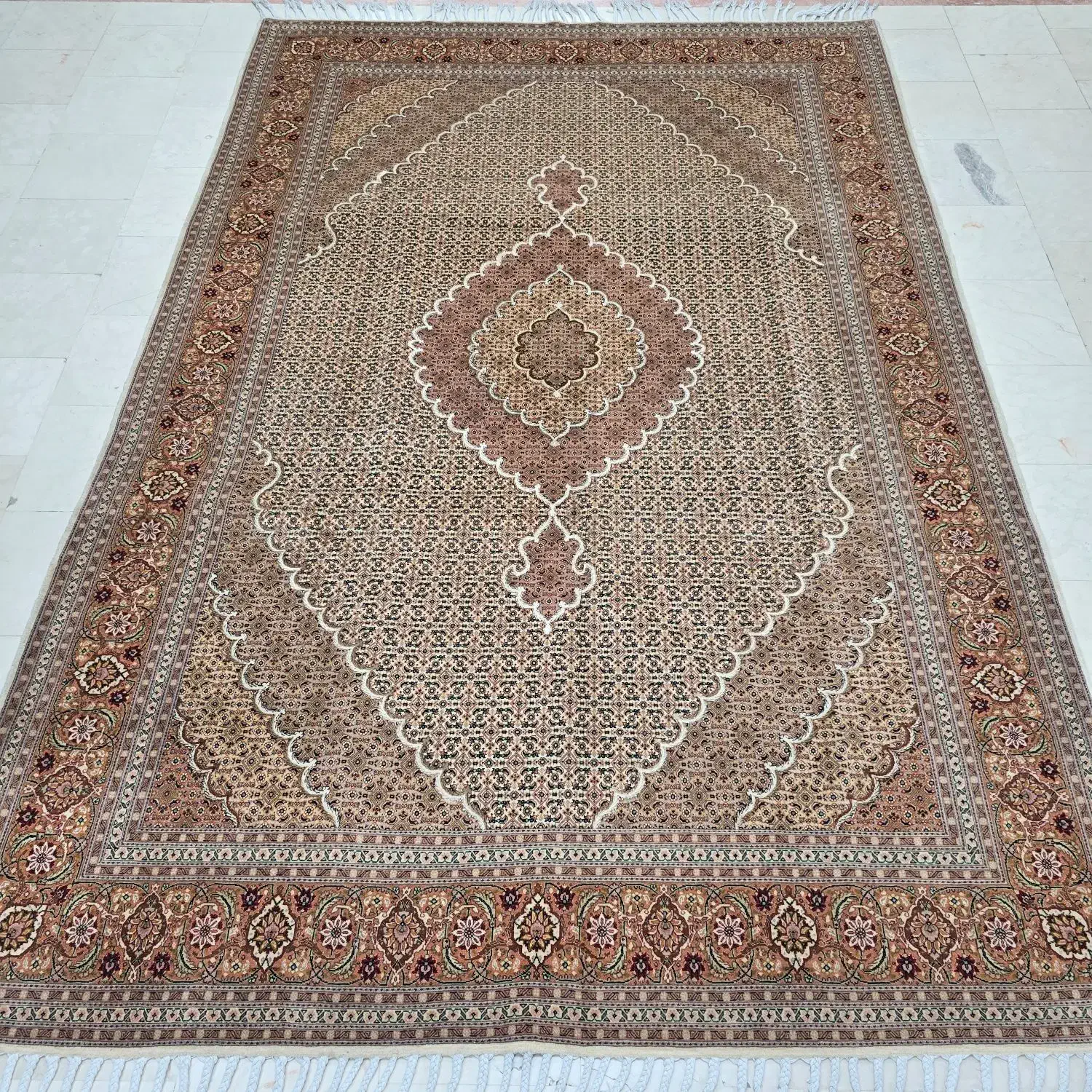 فرش تبریز / طرح ماهی / ۳و۶و۹ متری /شرایطی|فرش|تهران, شیراز|دیوار