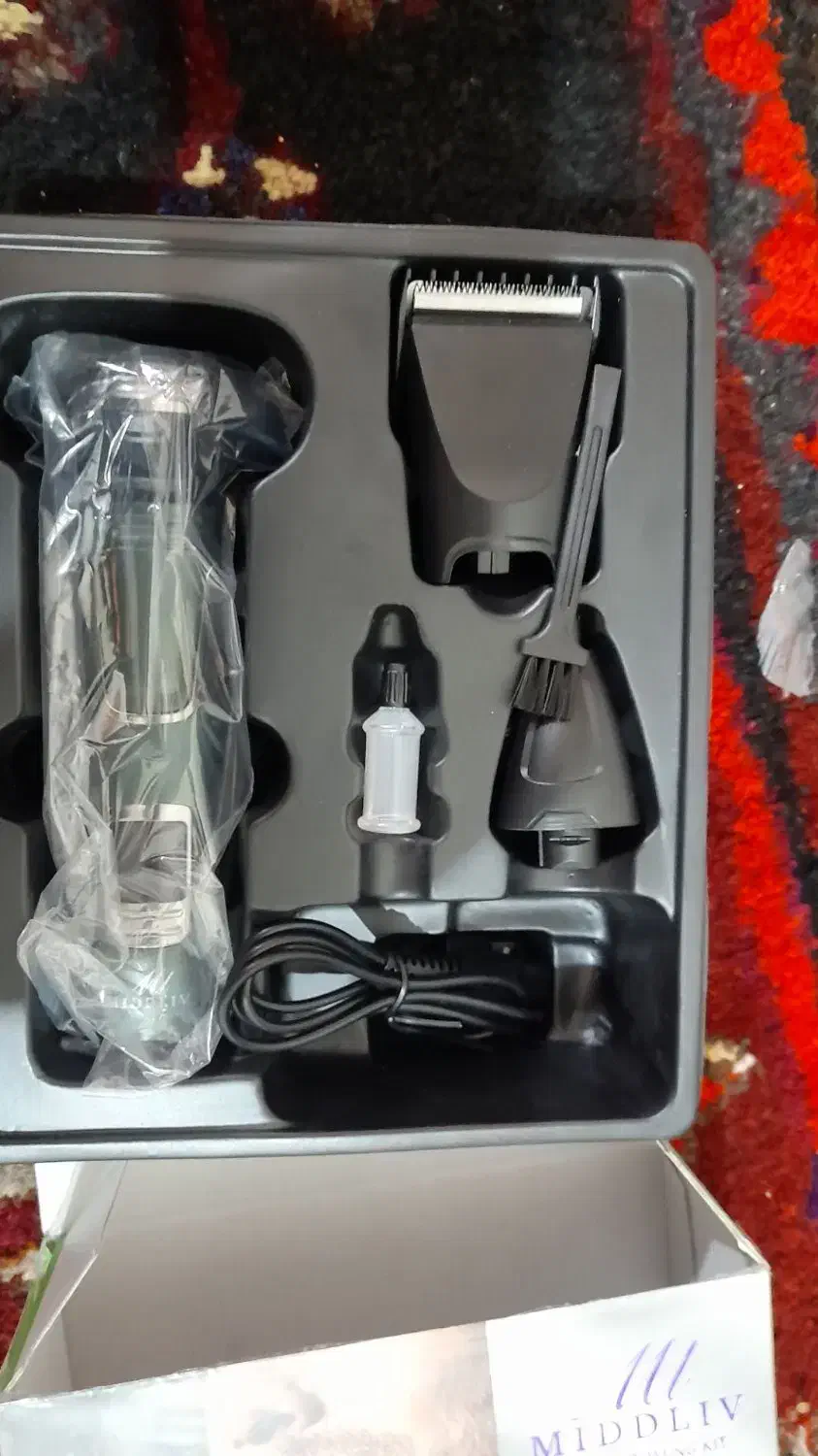 ماشین ریش تراش صفر|آرایشگاه و سالنهای زیبایی|آبدانان, |دیوار