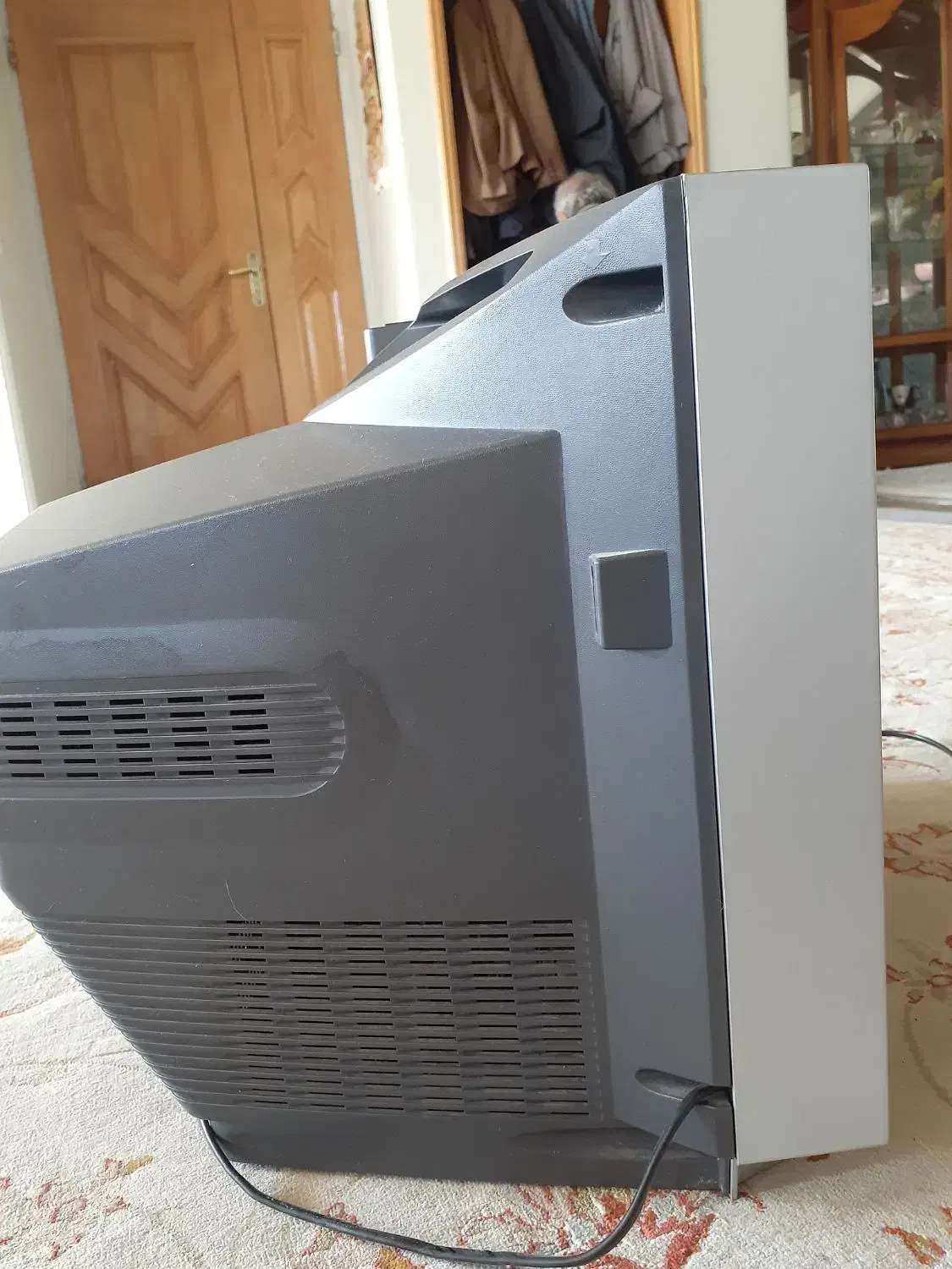 تلویزیون ۱۴اینچ نو|تلویزیون و پروژکتور|اصفهان, آزادان|دیوار