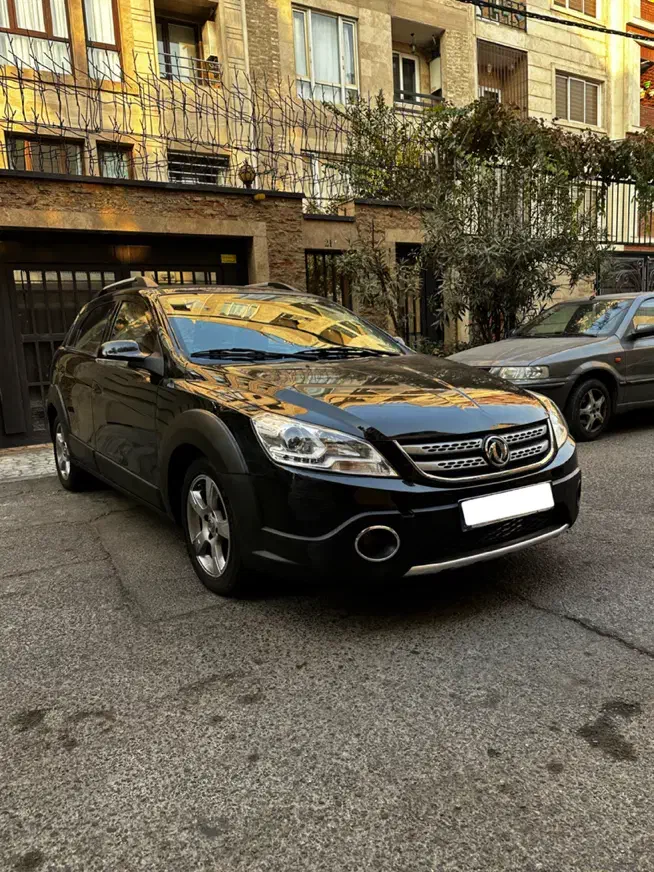 اچ سی کراس مدل ۹۷ (نقد و اقساط و معاوضه)|خودرو سواری و وانت|تهران, علم و صنعت|دیوار