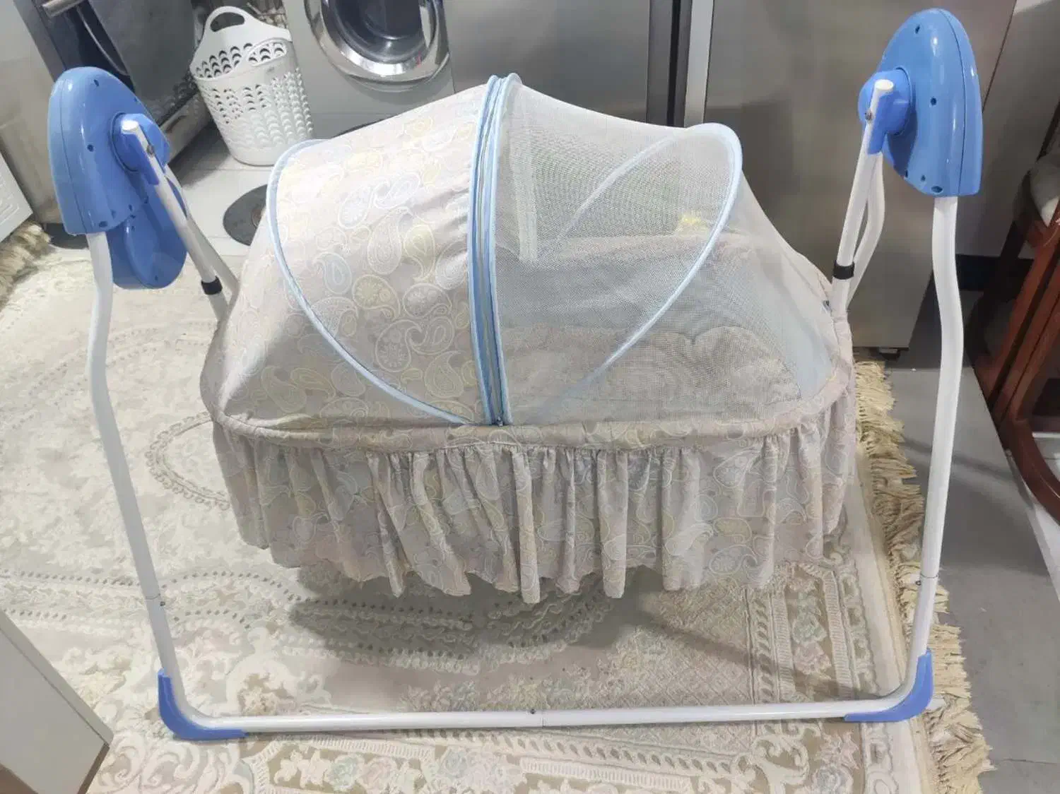 گهواره برقی آف خورد|اسباب و اثاث بچه|ساری, |دیوار