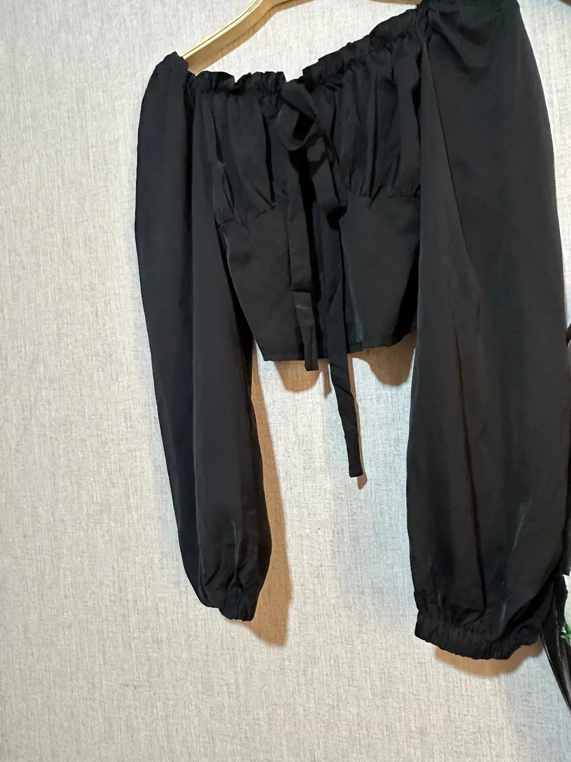 لباس نو|لباس|کیش, |دیوار