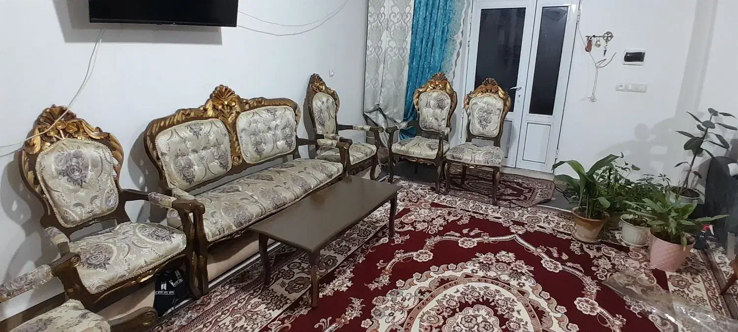 مبل سلطنتی کارکرده|مبلمان خانگی و میز عسلی|بناب, |دیوار