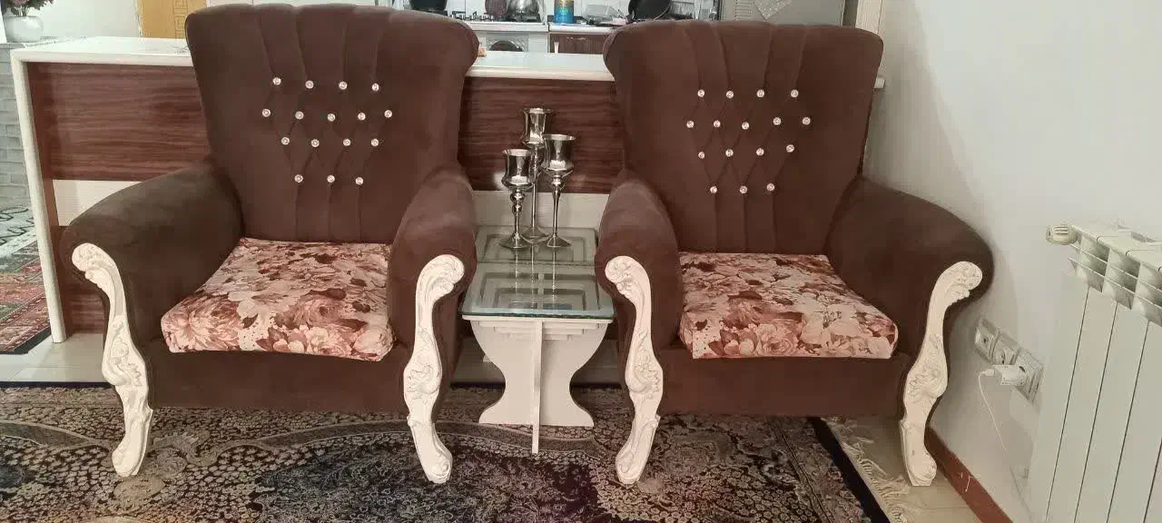 مبل ۷ نفره|مبلمان خانگی و میز عسلی|شاهین‌شهر, مسکن مهر|دیوار