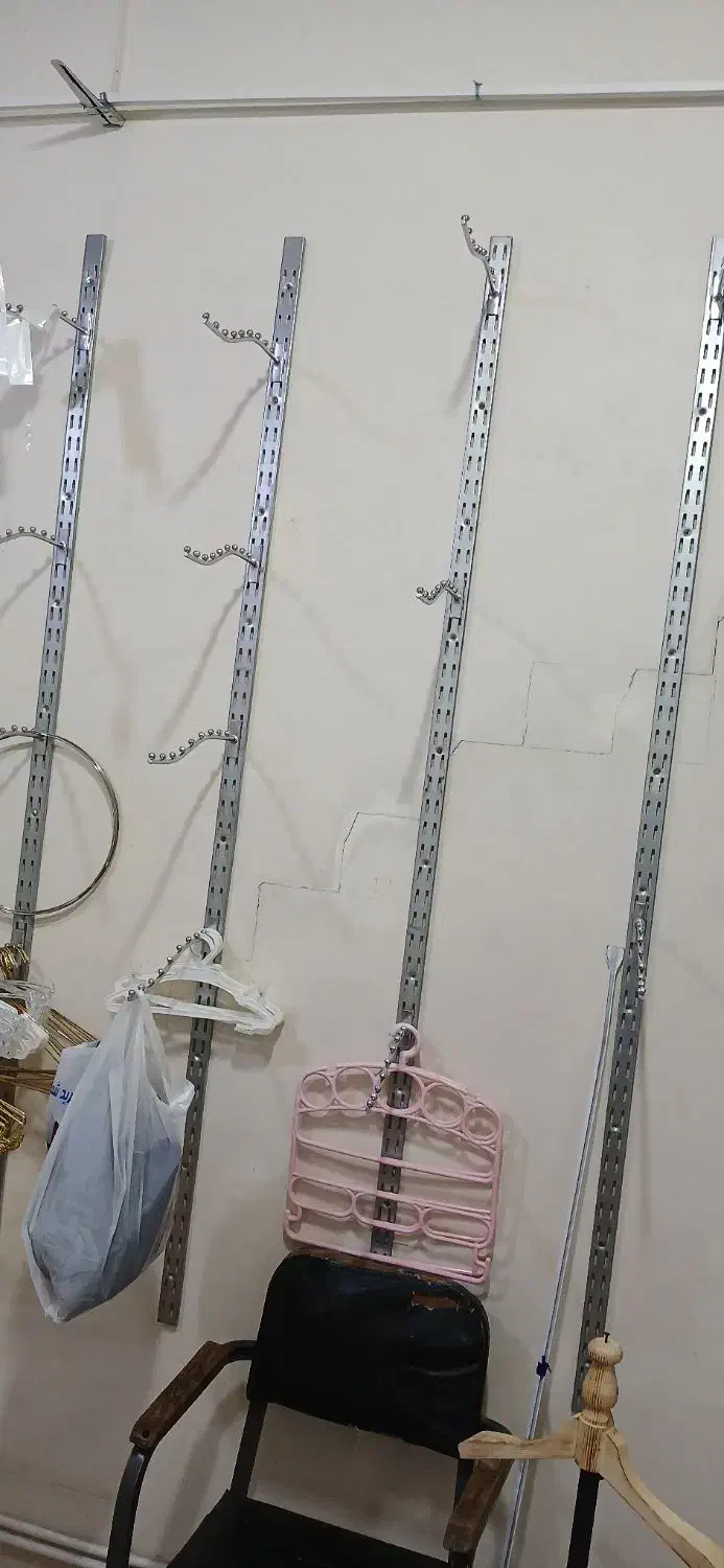 ویترین مغازه لباس و میز|فروشگاه و مغازه|صوفیان, |دیوار