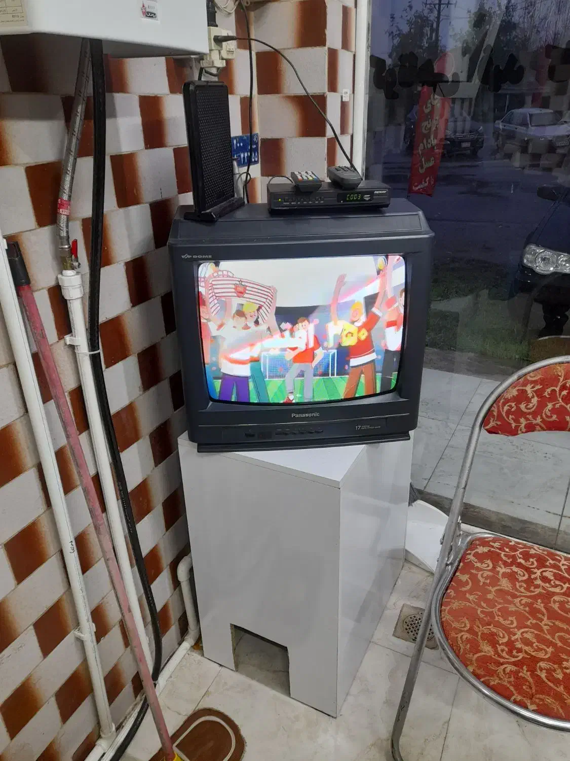 تلوریون با دستگاه و انتن|تلویزیون و پروژکتور|خمام, |دیوار