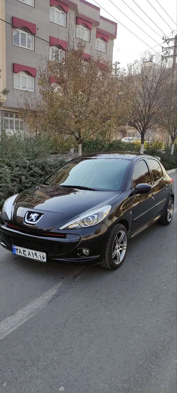 پژو۲۰۷پانا۱۴۰۱نقدومعاوضه|خودرو سواری و وانت|مشهد, دانشجو|دیوار