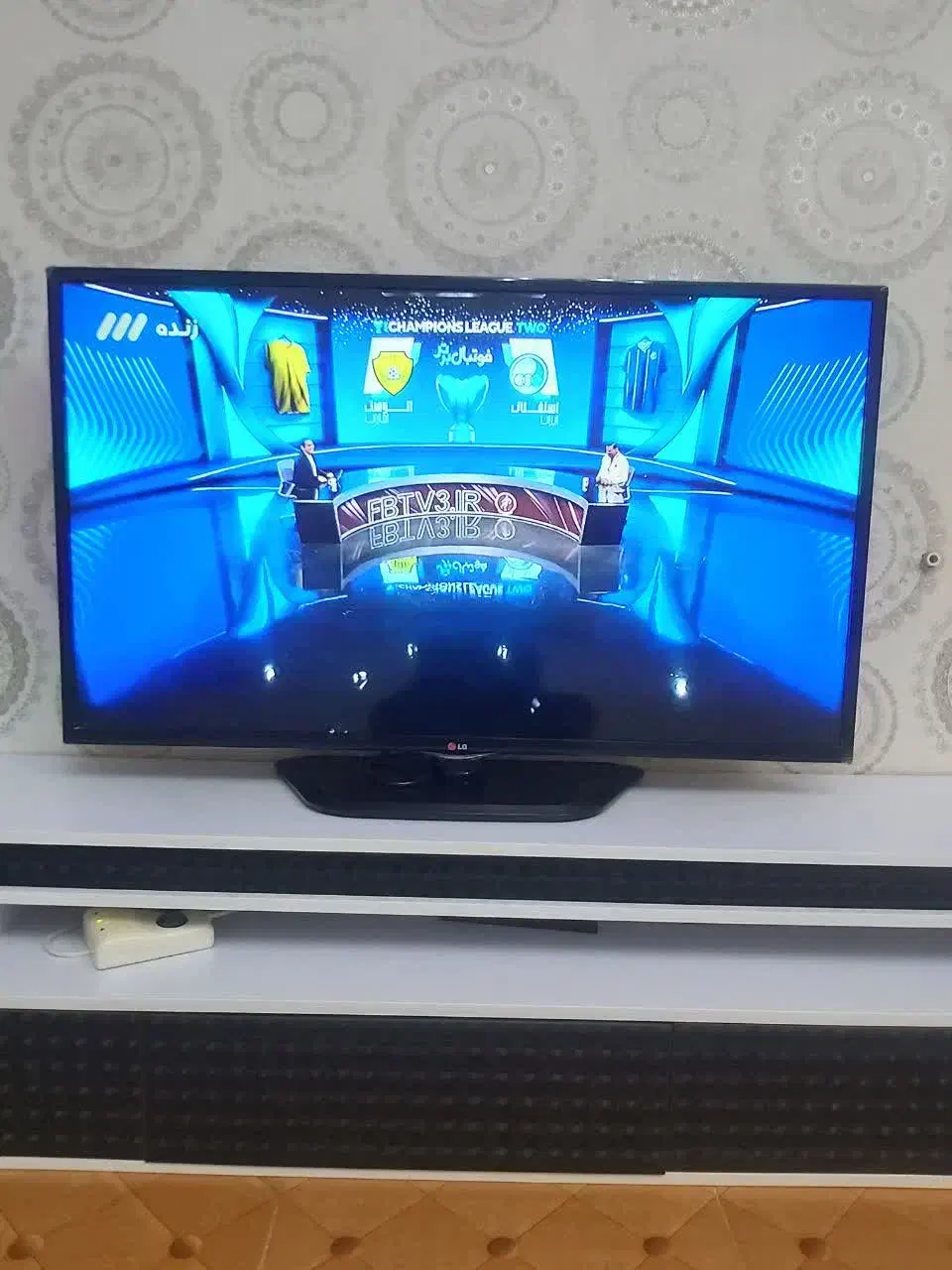 تلویزیون ال ای دی ۴۷ اینچ الجی اصل|تلویزیون و پروژکتور|صفادشت, |دیوار