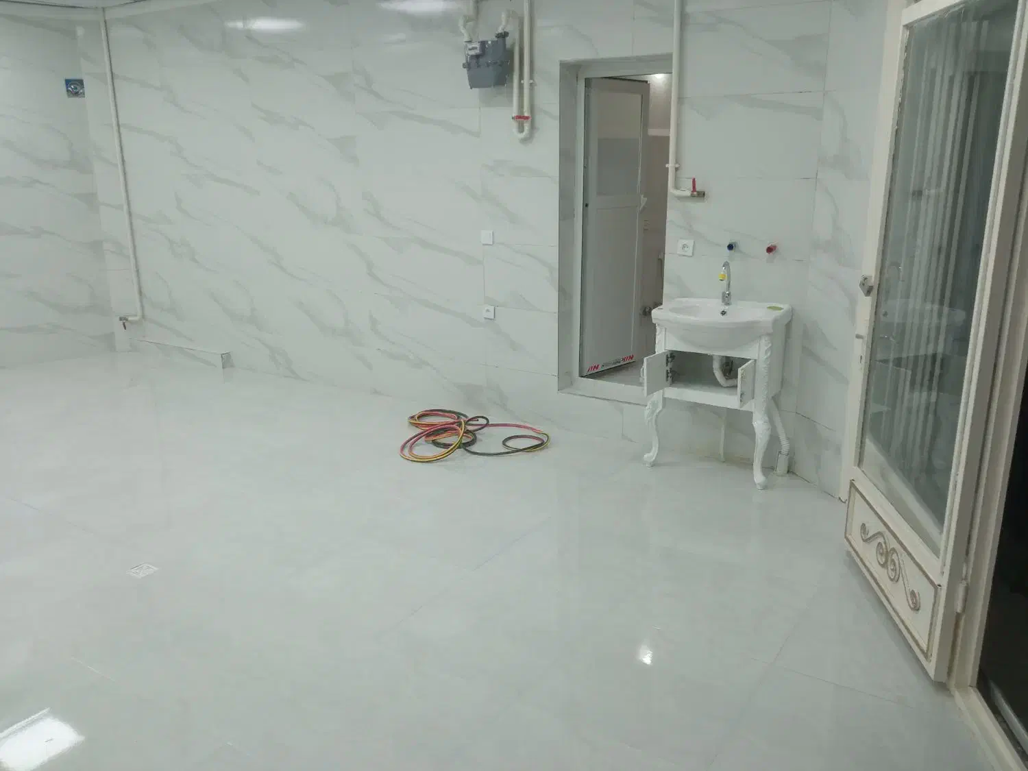 مغازه 47متری بر خیابان 18متری|فروش مغازه و غرفه|همدان, |دیوار