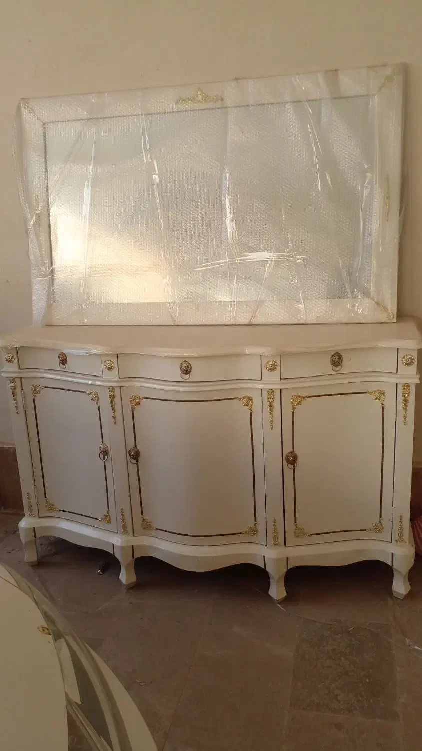 اینه کنسول سلطنتی نونو|بوفه، ویترین، کنسول|زاهدان, |دیوار