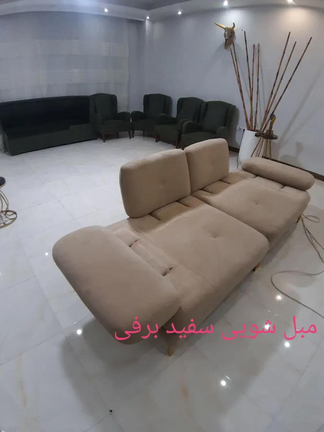 مبل شویی سفید برفی درخدمت قیداری هایی عزیز|خدمات نظافت|قیدار, |دیوار