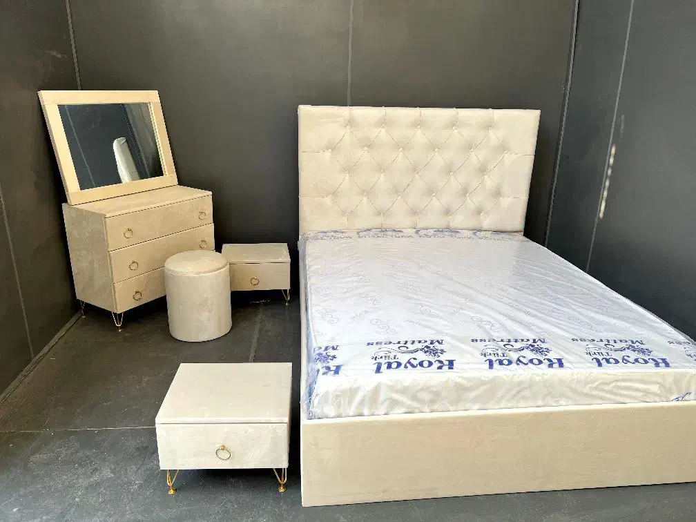 تخت فانتزی مدل پرنس|تخت و سرویس خواب|ساوه, |دیوار