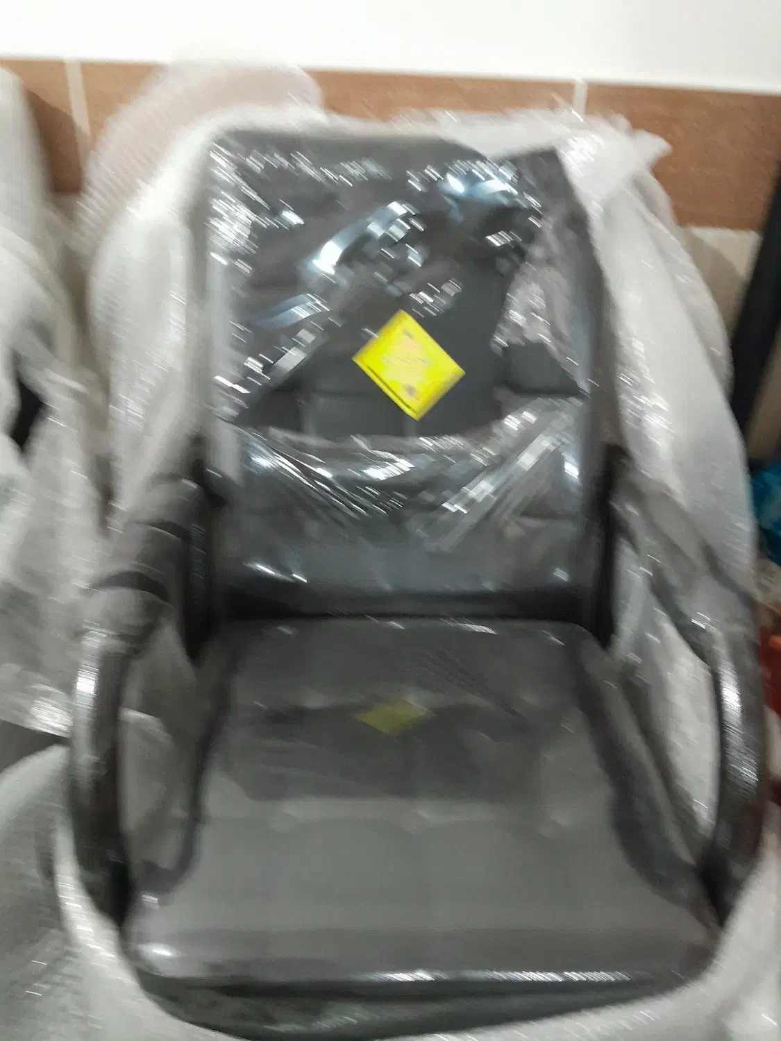 سه عدد صندلی اداری|دفتر کار|کردکوی, |دیوار