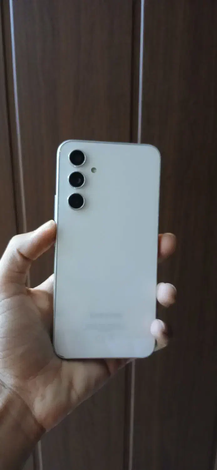 آ۵۴ ، رم ۸ حافظه ۲۵۶ (5G) رنگ سفید ویتنام|موبایل|مشهد, جاهد شهر|دیوار