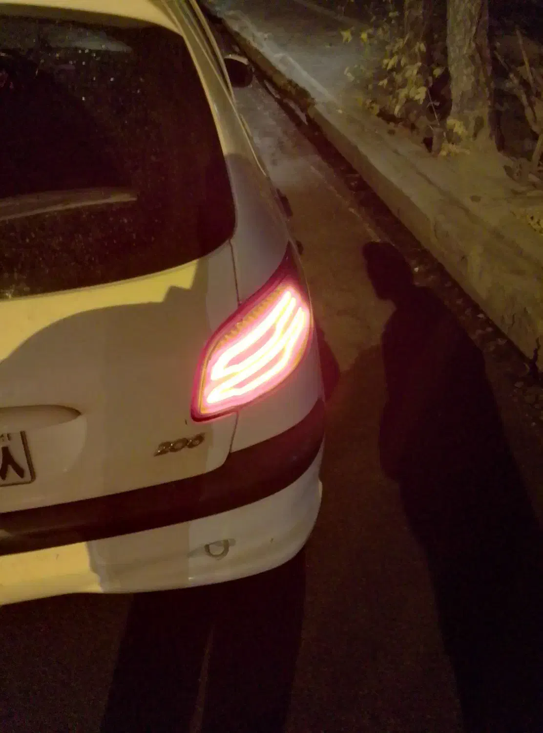 چراغ عقب اسپرت ۲۰۶|قطعات یدکی و لوازم جانبی|ملایر, |دیوار