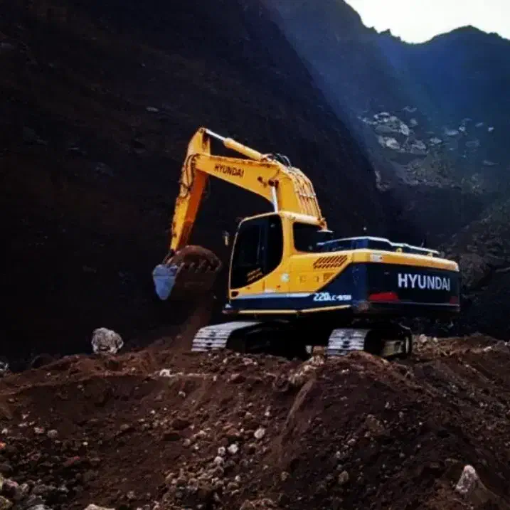 بیل میکانیکی زنجیری|خدمات پیشه و مهارت|سنقر, |دیوار