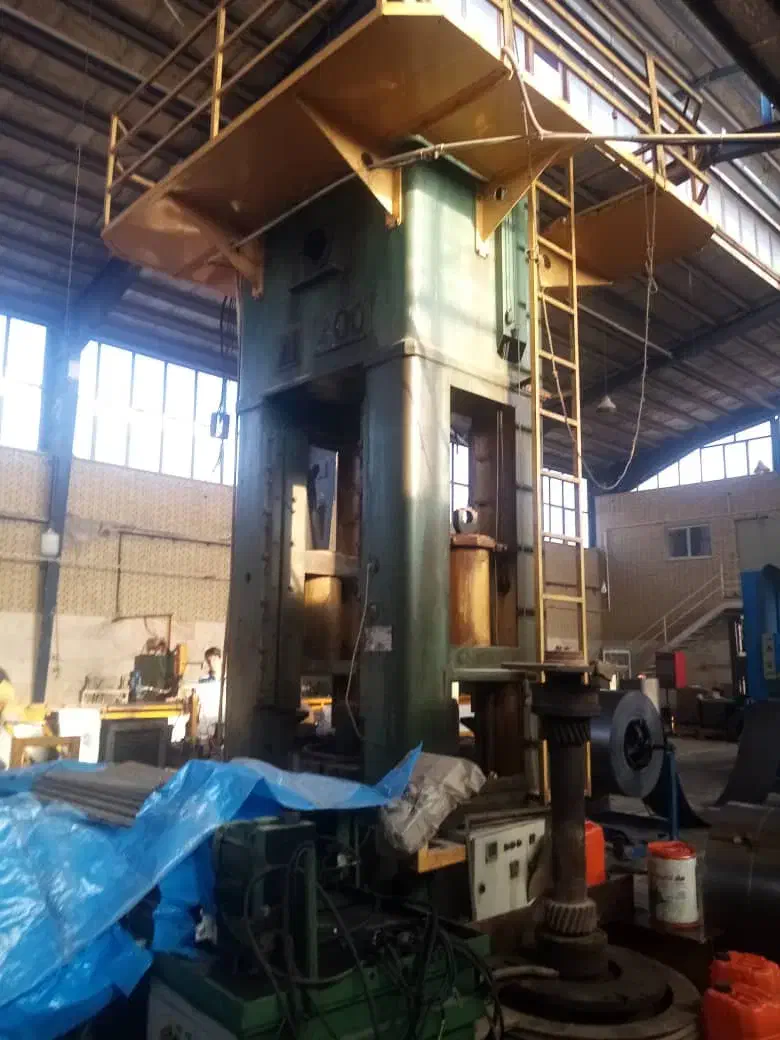 پرس ۴۰۰ تن روسی|ماشین‌آلات صنعتی|تهران, فرحزاد|دیوار