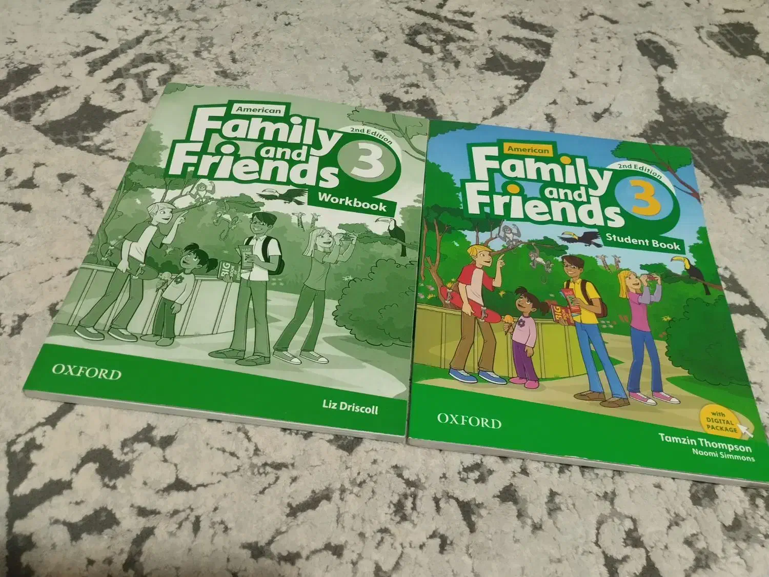 کتاب انگلیسی فمیلی ۳ همراه کتاب کار|کتاب و مجله آموزشی|هشتگرد, کوی یاران|دیوار