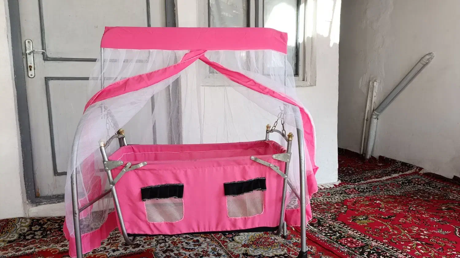 گهواره|کالسکه و لوازم جانبی|رشت, انصاری|دیوار