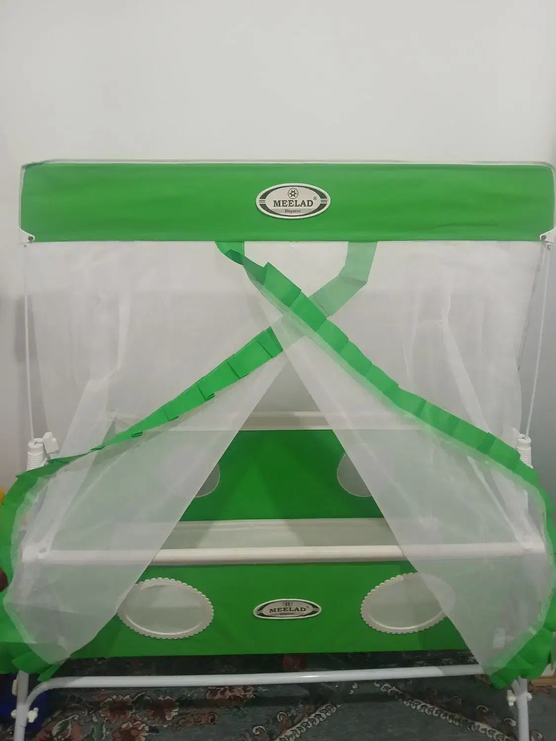 گهواره|تخت و صندلی بچه|ساوه, |دیوار