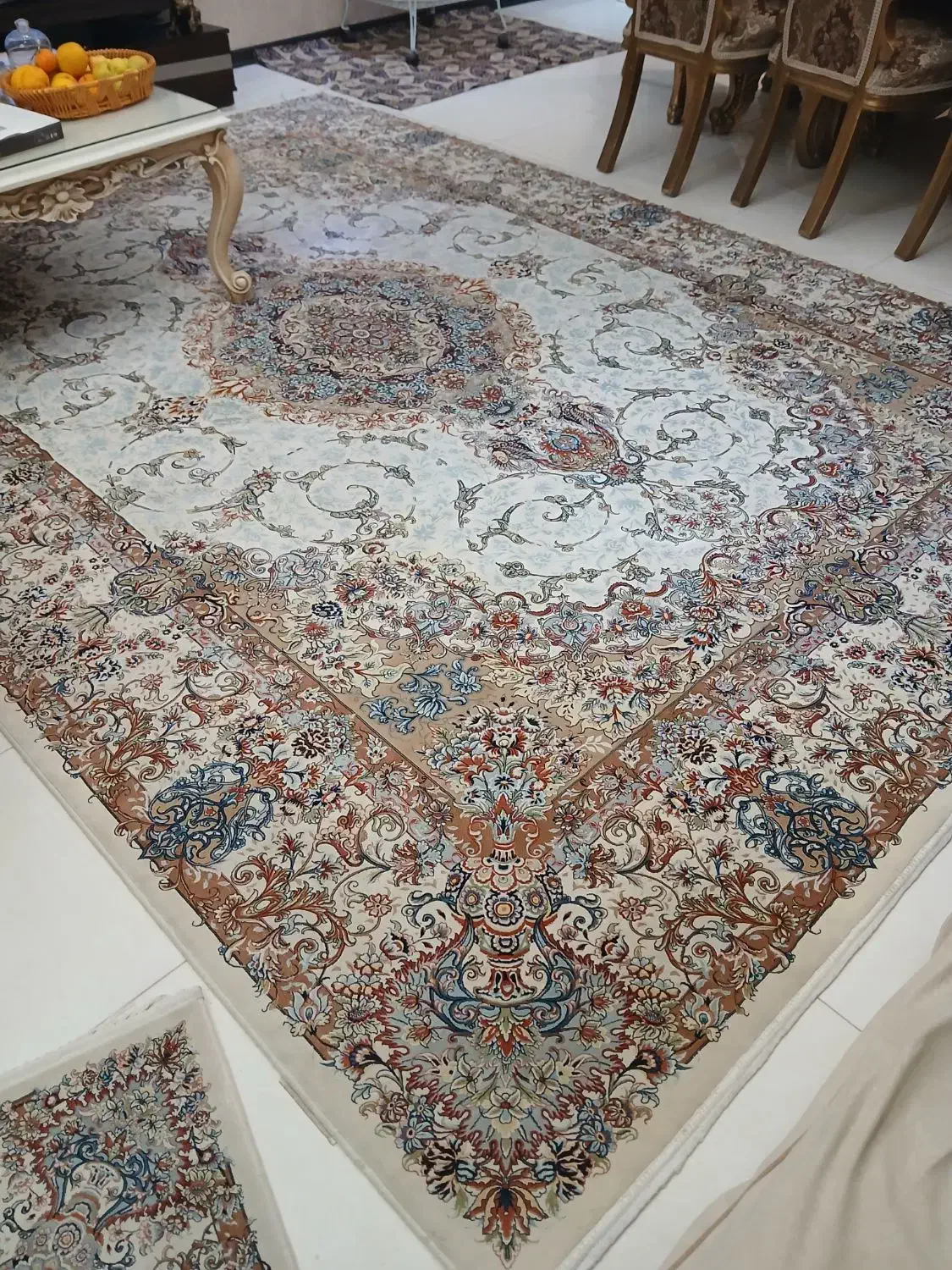 فرش ماشینی عظیم زاده درحد نو نقش برجسته|فرش|فردیس, فردیس|دیوار