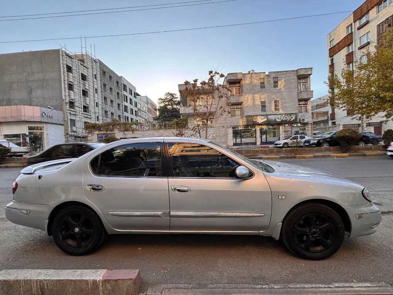 ماکسیما نقره ای مدل ۸۶ کارمندی|خودرو سواری و وانت|سنندج, |دیوار