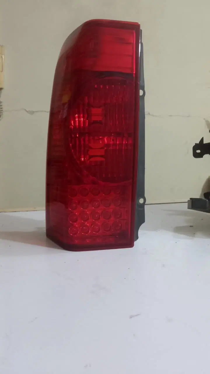 چراغ رونیز|قطعات یدکی و لوازم جانبی|تهران, درختی|دیوار