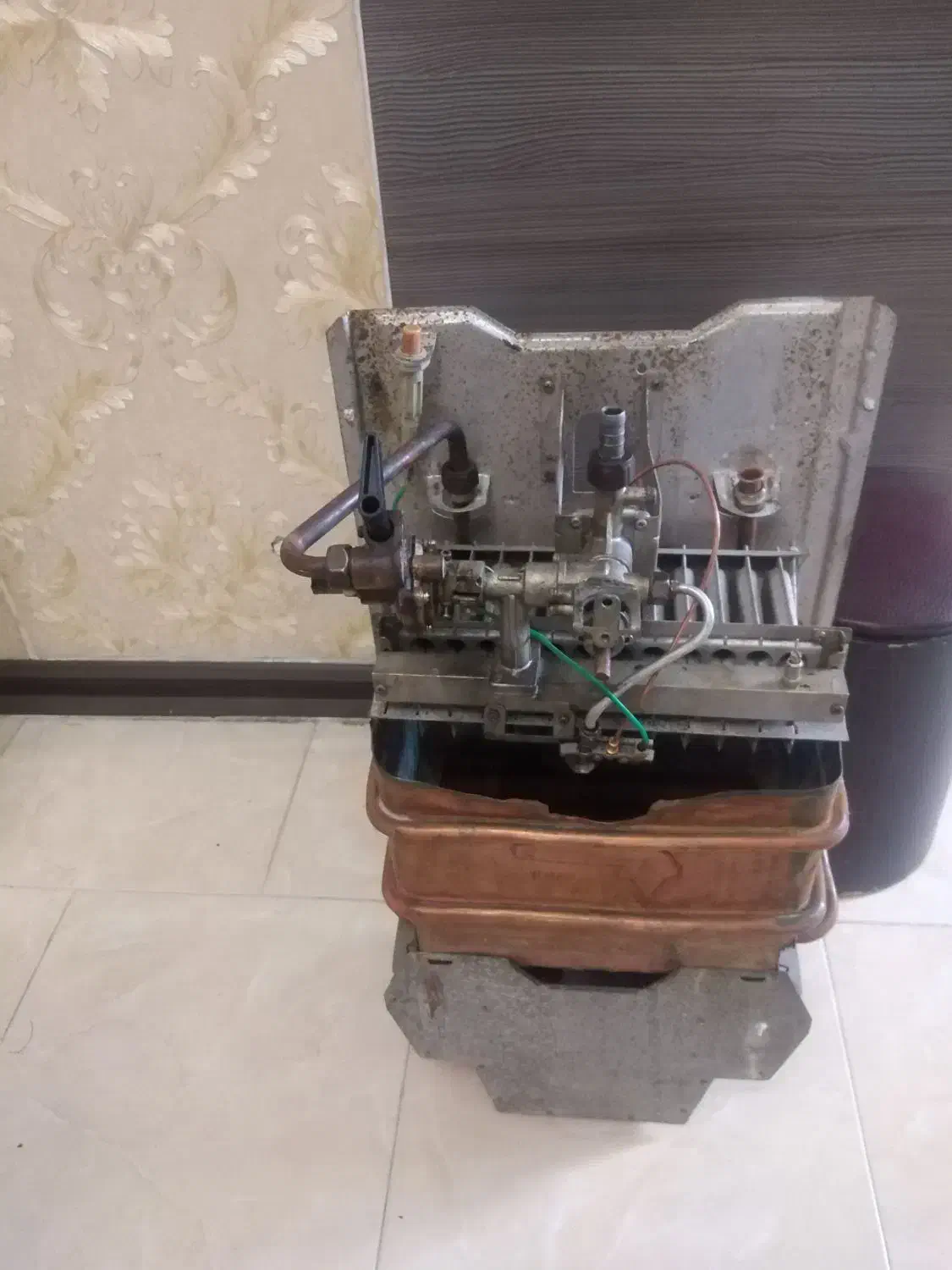 آبگرمکن دیواری بوتان|آبگرمکن، پکیج، شوفاژ|گرگان, |دیوار