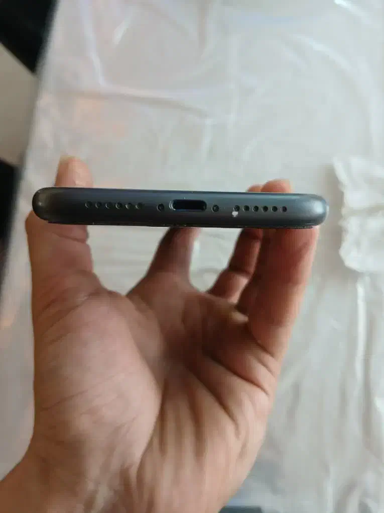 ایفون ۱۱ نرمال|موبایل|گلمکان, |دیوار