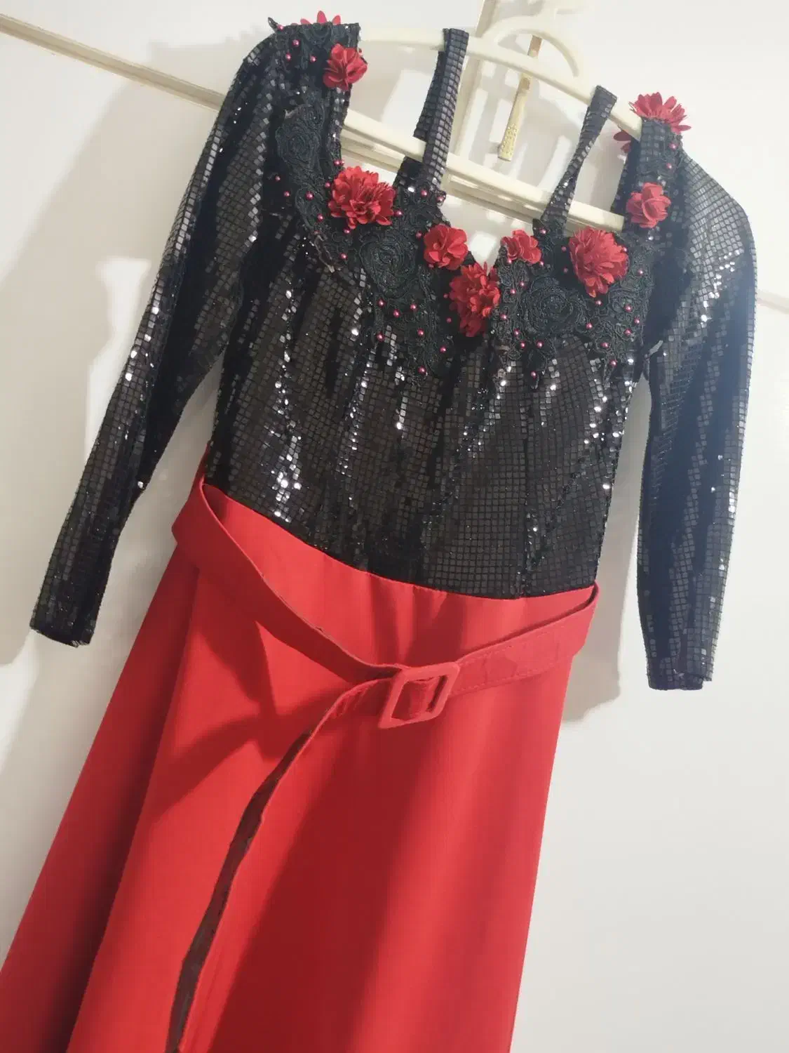 مجلسی در حد نو شیک|لباس|خرمدره, |دیوار