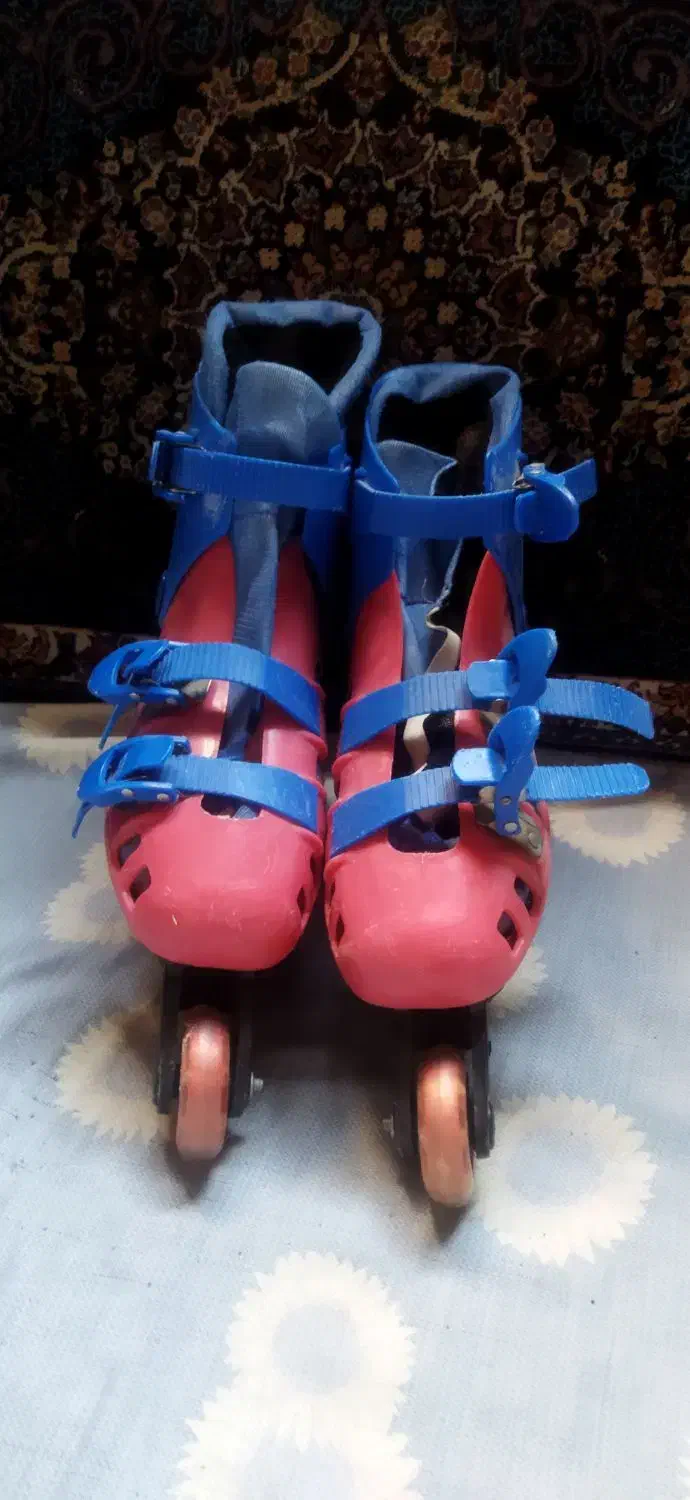 کفش اسکیت|دوچرخه، اسکیت، اسکوتر|مشهد, انقلاب|دیوار