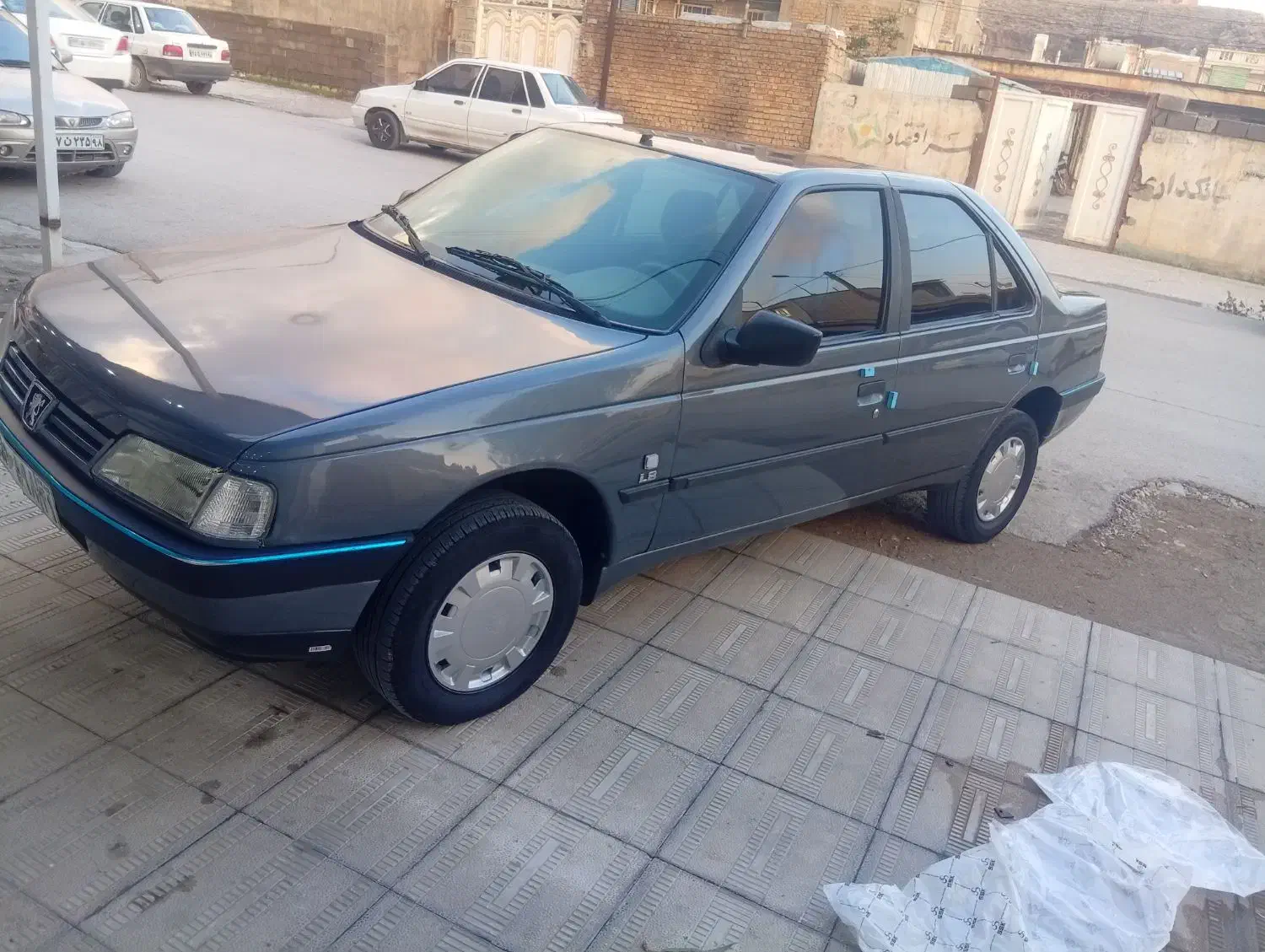 پژو مدل ۹۸ خشک واقعی|خودرو سواری و وانت|آبدانان, |دیوار