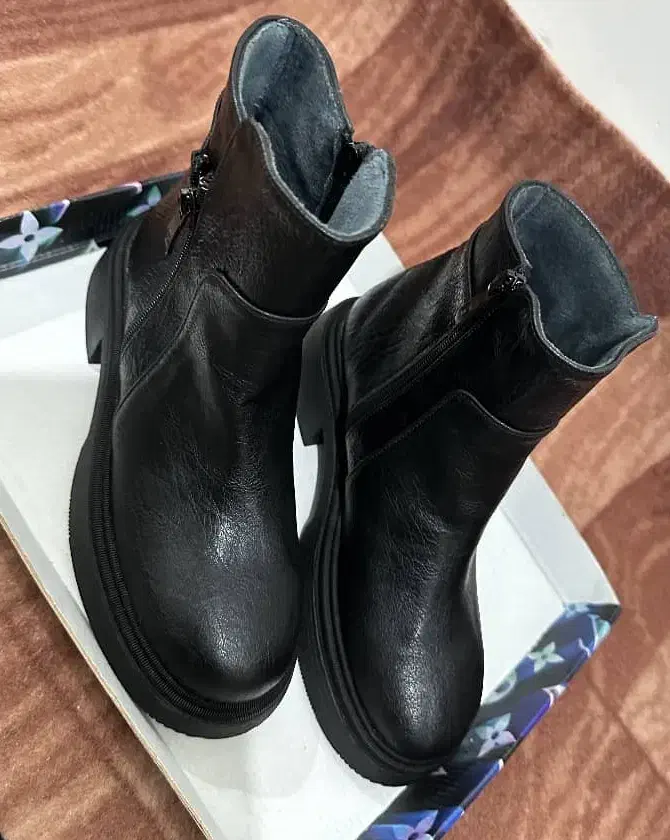 بوت مشکی کاملا نو|کیف، کفش، کمربند|آمل, |دیوار