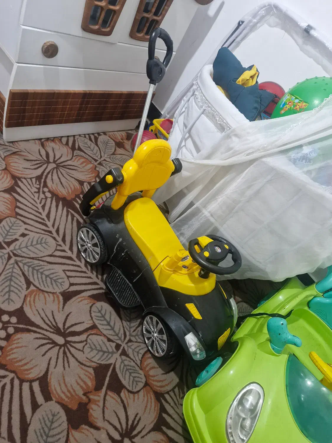 ماشین شارژی و چهار چرخ و گهواره|اسباب و اثاث بچه|گلستان (تهران), |دیوار